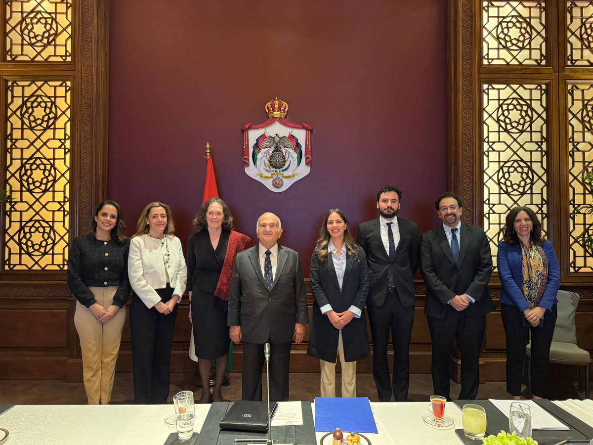 bahaatallah's tweet photo. It was a lovely experience. The calibre of candidates was truly impressive, making the selection process very challenging. Many thanks to Prince Hasan for the warm hospitality, and congratulations to the new Rhodes Scholars-elect! https://t.co/1WiGP4HR9u