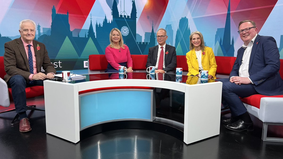 Tony Arnese (@tonyarnese) on Twitter photo Finance expert Susannah Streeter helps us digest that huge budget! Plus what challenges face the next conservative leader and how the US Election impacts the UK. Sunday BBC One, 10am.
#politicswest
<a href="/StreeterNews/">Susannah Streeter</a>
@SimonforStroud
<a href="/Wera_Hobhouse/">Wera Hobhouse MP 🔶 🇺🇦</a>
<a href="/MarkDHawthorne/">Mark Hawthorne</a> Finance expert Susannah Streeter helps us digest that huge budget! Plus what challenges face the next conservative leader and how the US Election impacts the UK. Sunday BBC One, 10am.
#politicswest
<a href="/StreeterNews/">Susannah Streeter</a>
@SimonforStroud
<a href="/Wera_Hobhouse/">Wera Hobhouse MP 🔶 🇺🇦</a>
<a href="/MarkDHawthorne/">Mark Hawthorne</a>