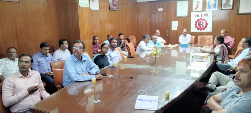 hec_ltd's tweet photo. On Day5 of #VigilanceAwarenessWeek2024 workshops were organised at #HEC HQ on ‘Ethics &amp; Governance, Conduct Rules, Systems and Procedures of the organization’ by P&amp;A Deptt. &amp; ‘Procurement Policy’ by Purchase Deptt. Later a Quiz competition was also organised. @CVCIndia @MHI_GoI https://t.co/ZiPA4i2Ex9