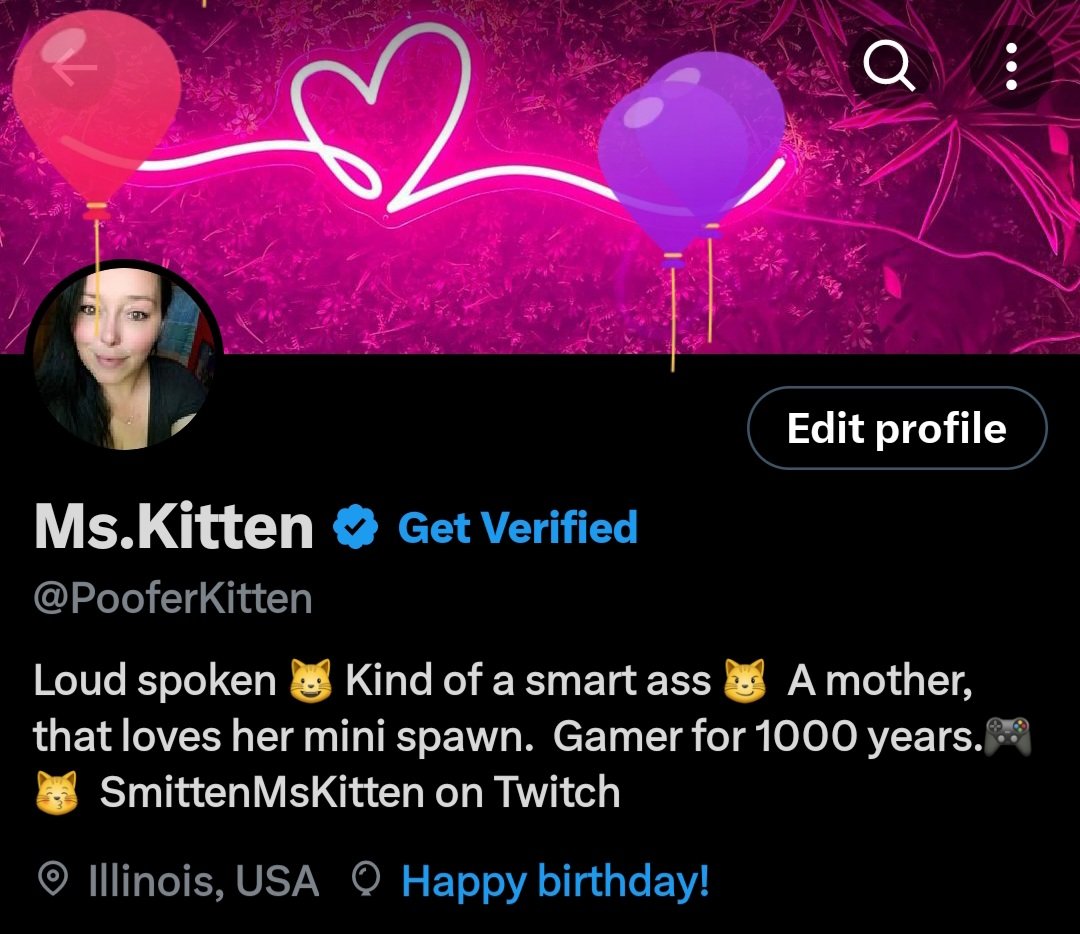 PooferKitten's tweet photo. Another level up!🎮 Who has the endless stamina potion? 🤭
- Happy Friday loves! 
Made it through the week, I hope you all have a great weekend! https://t.co/SAJjl4FAbh