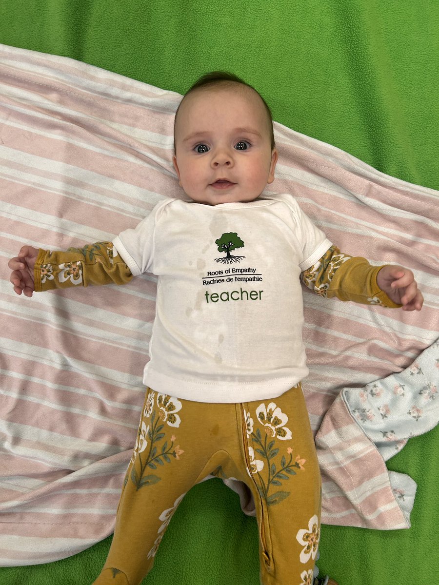 “Hello Baby Annaleigh, how are you?”Grade 8 students in Mr. Donald’s class at <a href="/HRBurlington/">Holy Rosary</a> were so excited to meet their <a href="/RootsofEmpathy/">Roots of Empathy</a> Tiny Teacher. It was great to have a visit from <a href="/Hamilton_CYC/">Monica Montague✌🏽🏳️‍🌈</a> too! #LoveGrowsBrains