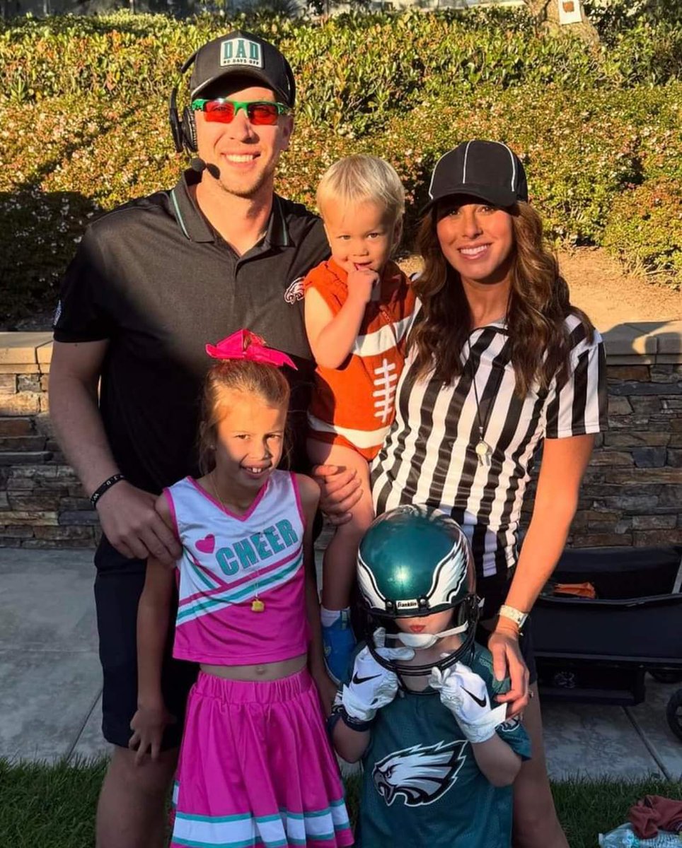 Add Nick Foles to Eagles coaching staff please