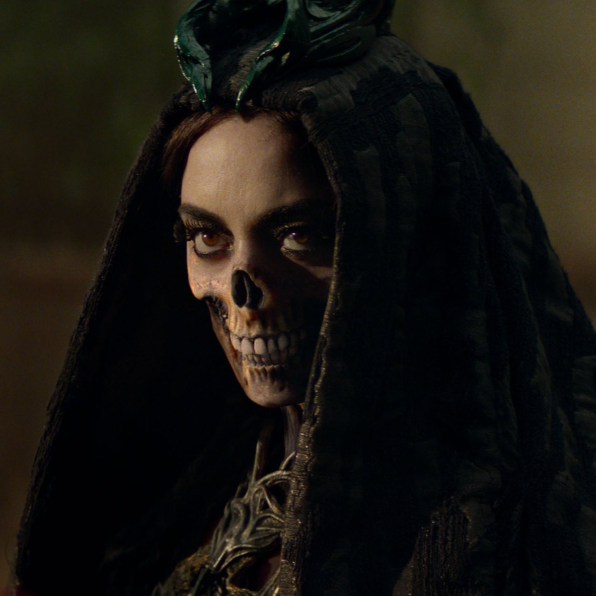 scarletwnews's tweet photo. “That witch is gone and all copies of the Darkhold with her.” — Rio Vidal in #AgathaAllAlong 

“It’s my opinion that Agatha does not know [Wanda’s status]. And yeah, it’s my opinion that Rio does. I think the word ‘gone’ is important. I was instructed to use the word ‘gone.’” — Writer, Jac Schaeffer
