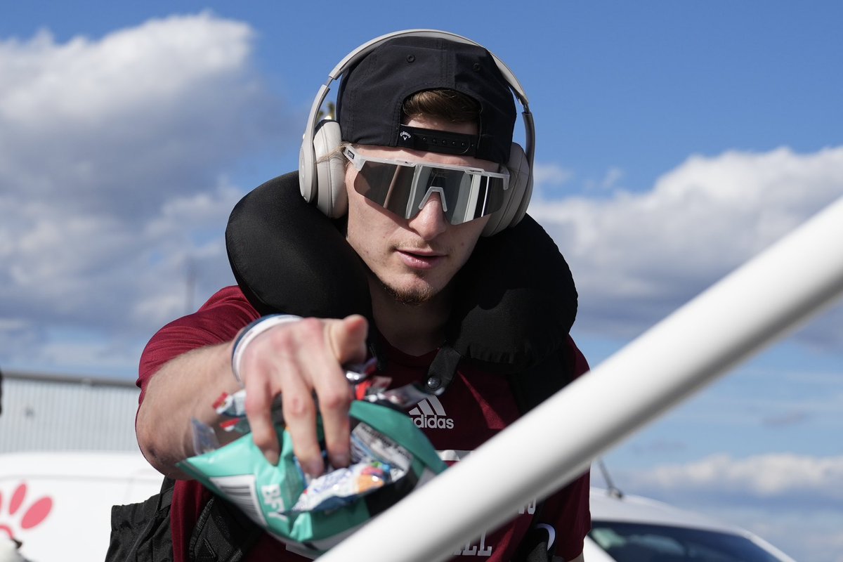 UMassFootball's tweet image. Next stop, Mississippi. 

#Flagship 🚩