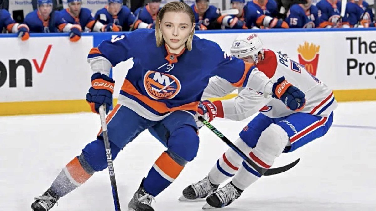 SalMarra927's tweet photo. The @NYIslanders need to start winning more games, and they DESPERATELY need a boost of confidence and aggression. And I know JUST THE PERSON to help!!!

@ChloeGMoretz, Get In There!!! The Isles NEED you 😎👍🔶🔷 https://t.co/6kQfpWaua8