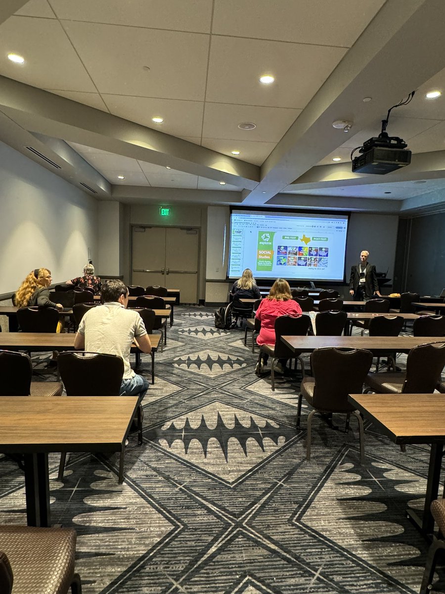exploros's tweet image. We have been enjoying meeting all of the amazing educators @TxSocialStudies conference! #TXCSS2024 #texasteachers #socialstudies