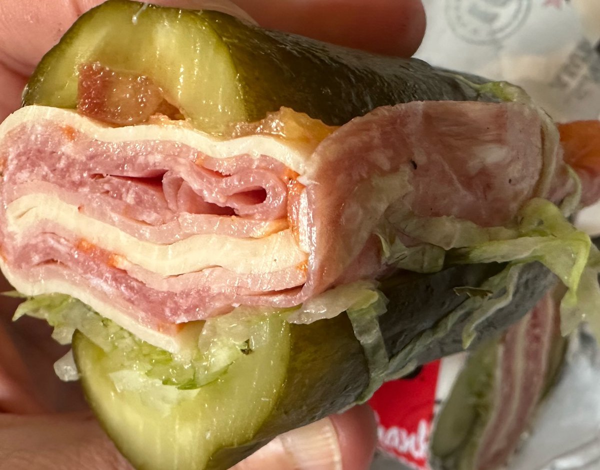 CasualHoya's tweet photo. Picklewich from Jimmy John’s. #documentyourlunch https://t.co/IQ48UN8ZA1
