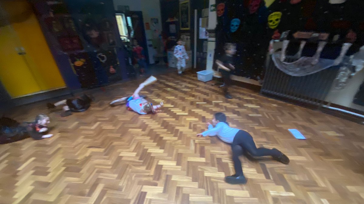 Spooky fun, showing off our best dance moves! 🎃👻🧟‍♂️