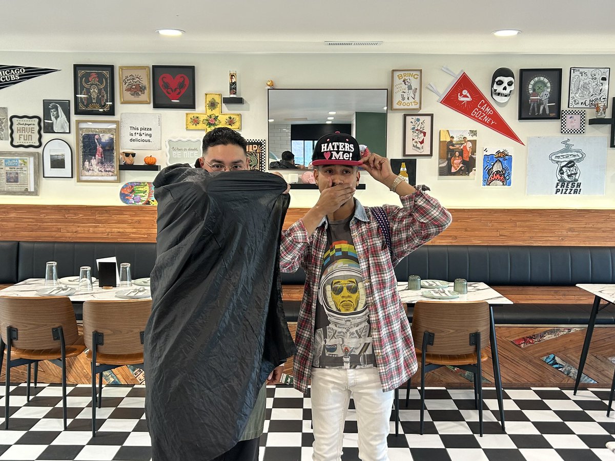 Mauri_films's tweet photo. The only two foos that dressed up yesterday at work. 😛 https://t.co/eTolOp2b7B