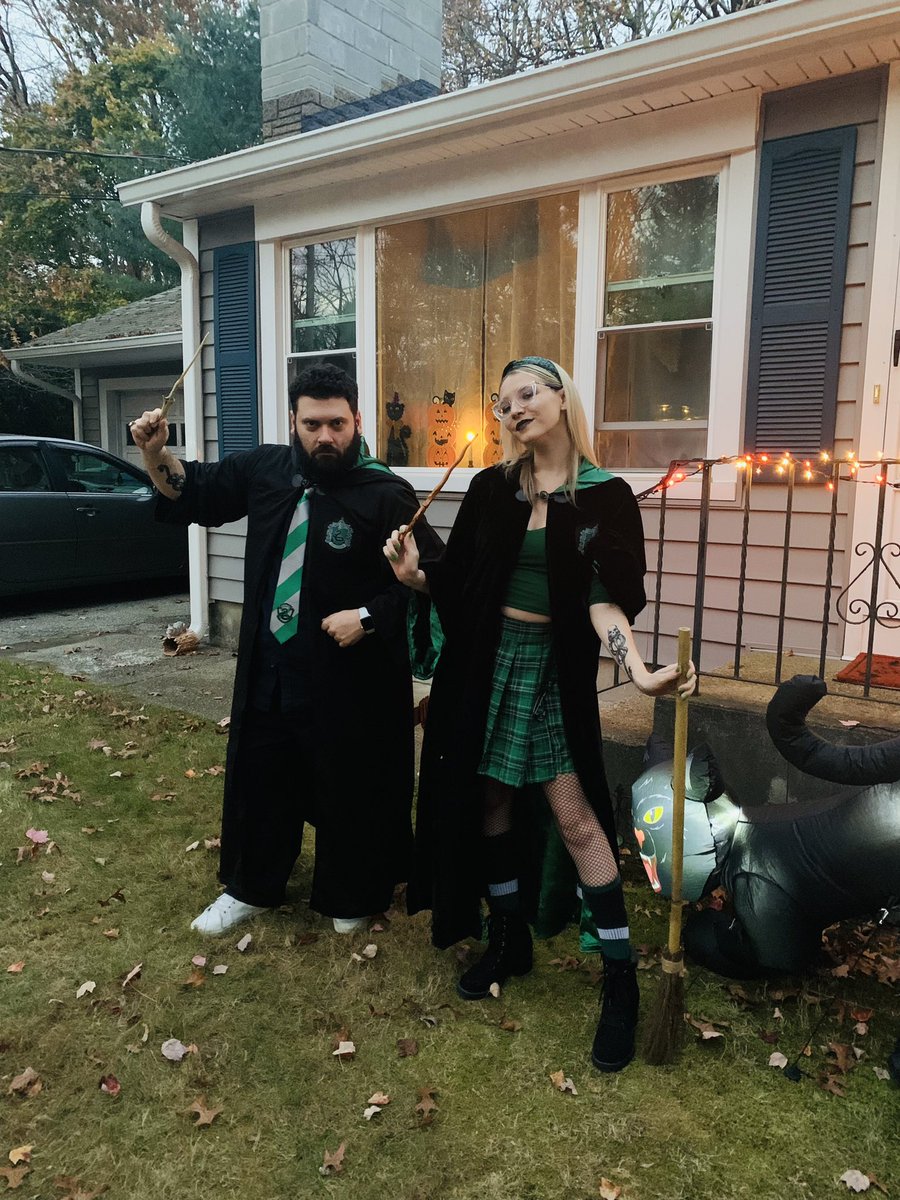heygracious's tweet photo. HALLOWEEN https://t.co/NyNUlsHk89