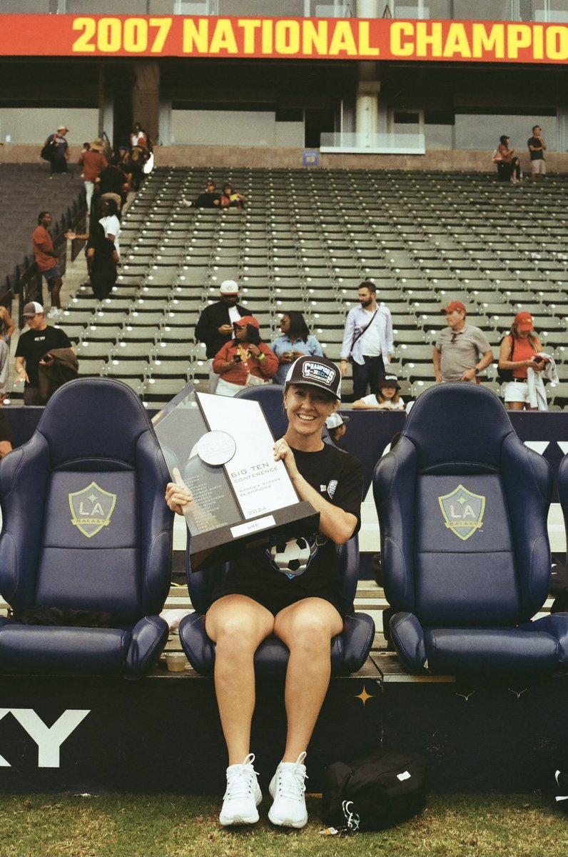 After leading the Trojans to their first undefeated conference season and first outright regular season title, <a href="/CoachJaneUSC/">Jane Alukonis</a> is the <a href="/B1GSoccer/">Big Ten Soccer</a> Coach of the Year! 🏆🙌✌️

#FightOn x #WeAreSC