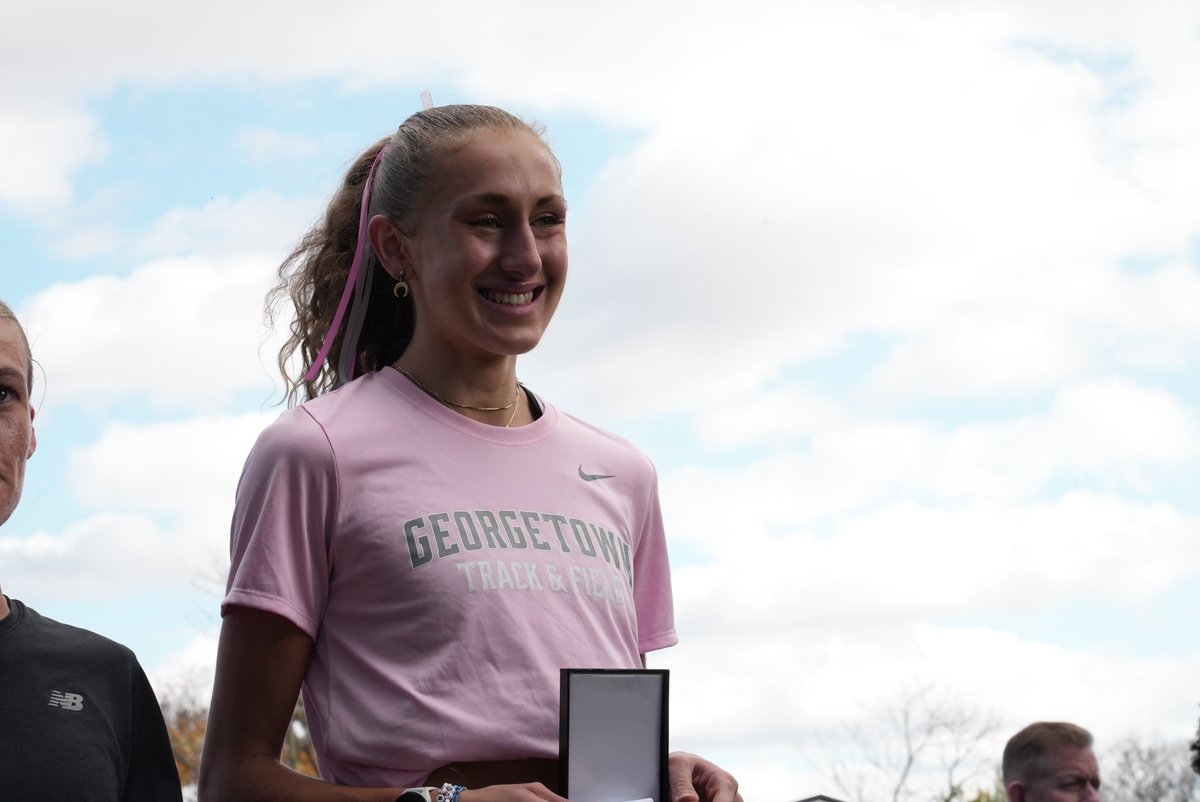 ✋5-peat for the Hoyas 

All smiles for the Georgetown Women as they win a FIFTH STRAIGHT @bigeast title.

They beat out the Providence Women by just one point in an absolute nailbiter at home.

📸 - <a href="/JohnDavern6/">John Davern</a>