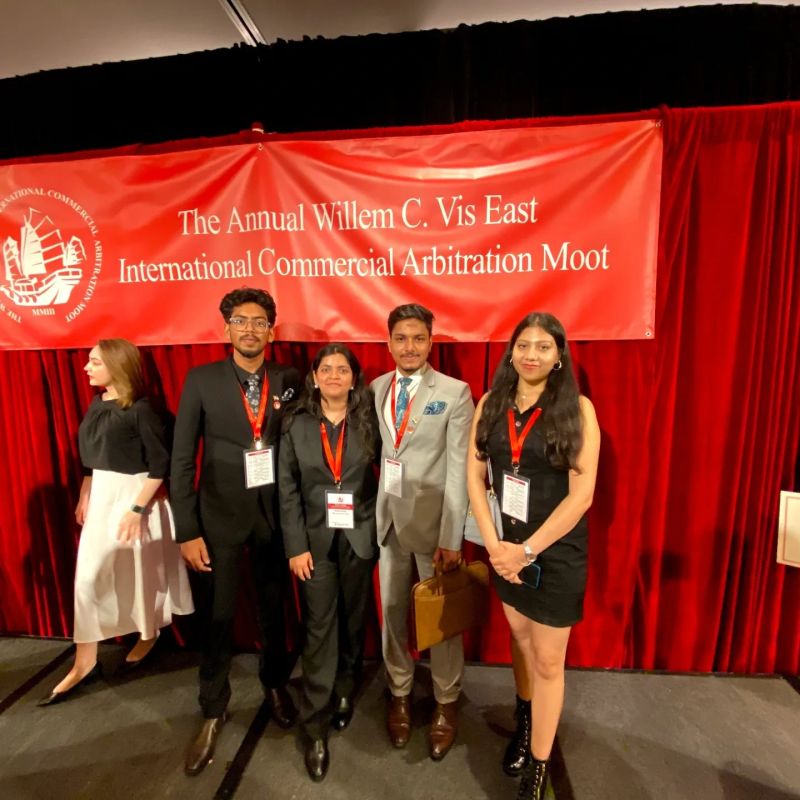 TeamALS's tweet photo. Reflecting on an amazing journey when Team ALS prepared for months to step onto the international stage of the 21st Willem C. Vis Moot Court Competition, Hong Kong, where every moment had been a testament to their dedication, resilience, and passion for the law.
Kudos to them🥂 https://t.co/Zem1iQght1