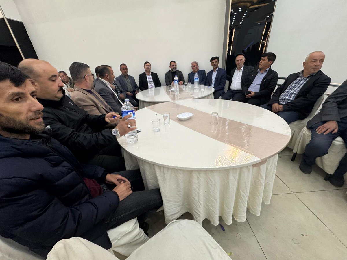 AK Parti İlçe Başkanımız Sn Abdulselam TOPRAK, Kaya ve Zengin Ailesinin düğün törenine katıldı. Genç çiftimize mutluluklar diliyoruz. Allah mesut ve bahtiyar etsin.
<a href="/erkankandemir/">Erkan Kandemir</a> 
<a href="/agral_abdullah/">Abdullah Ağralı</a> 
<a href="/yukselmuslum27/">Müslüm Yüksel</a> 
<a href="/RasitOcak/">Raşit Ocak</a> 
<a href="/Akparti/">AK Parti</a>