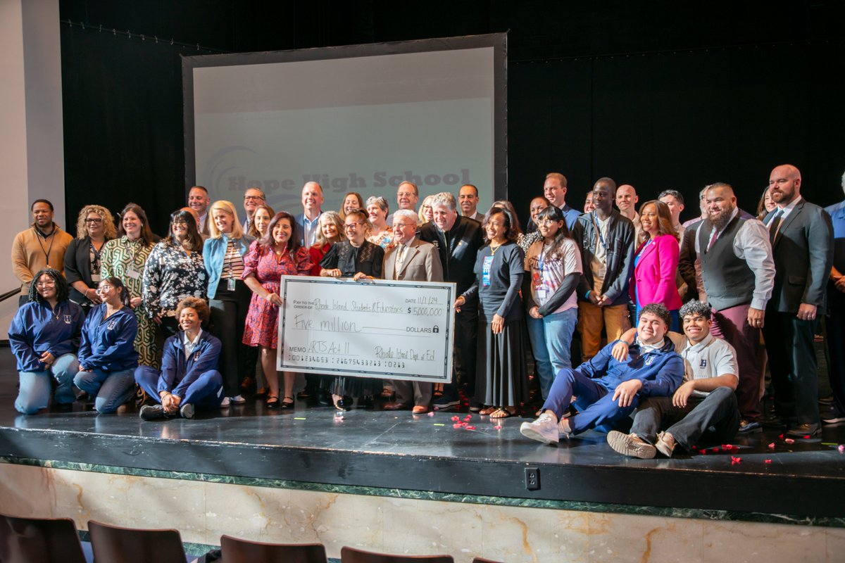 GovDanMcKee's tweet photo. 🎨Art fuels creativity, engagement, and success.

That’s why I’m excited to announce $5M in ARTS Initiative Act II grants, empowering 52 school districts to expand arts programs across Rhode Island. https://t.co/jcJNXwIzaF