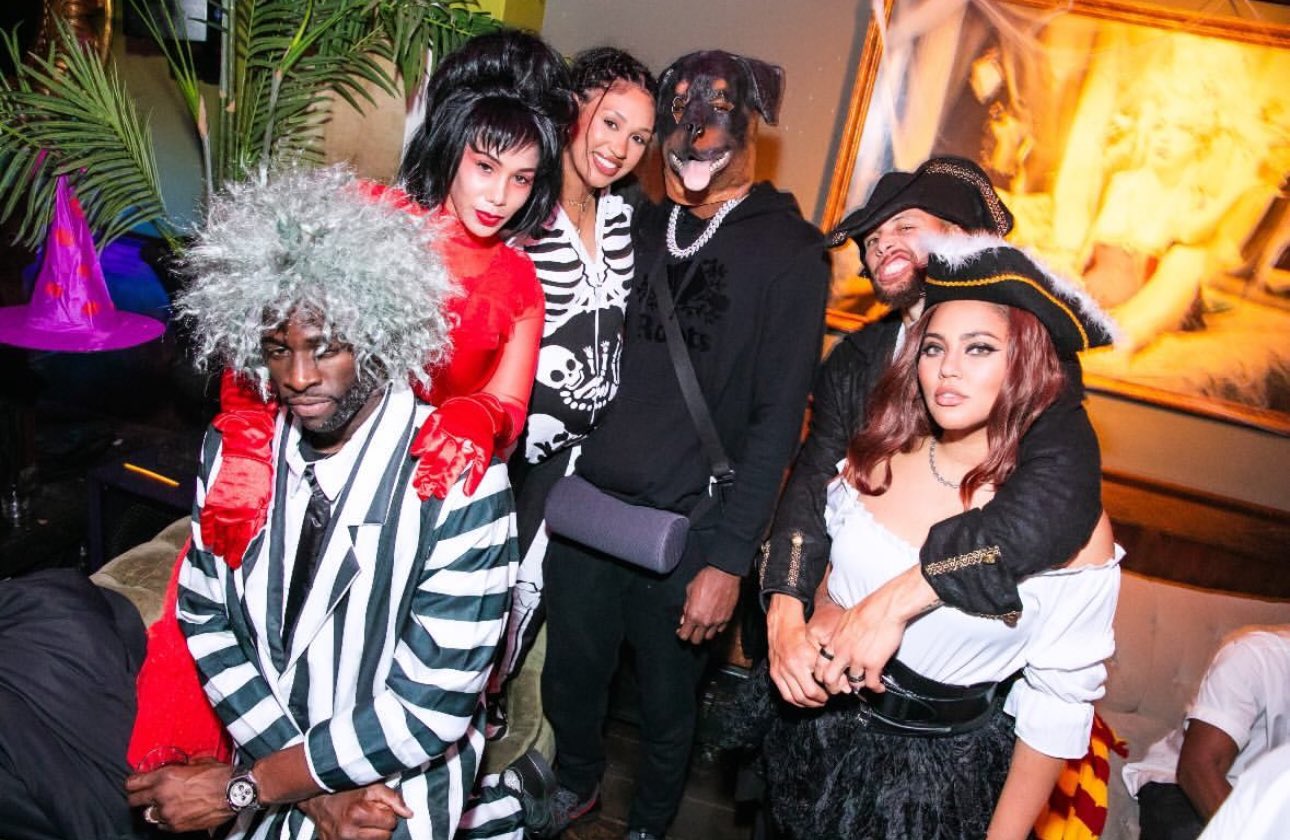 Anika on X Steph Ayesha Curry Draymond Green Hazel Renee and Andrew Wiggins Mychal Johnson at a Halloween party together https t xaRHouKsAx X