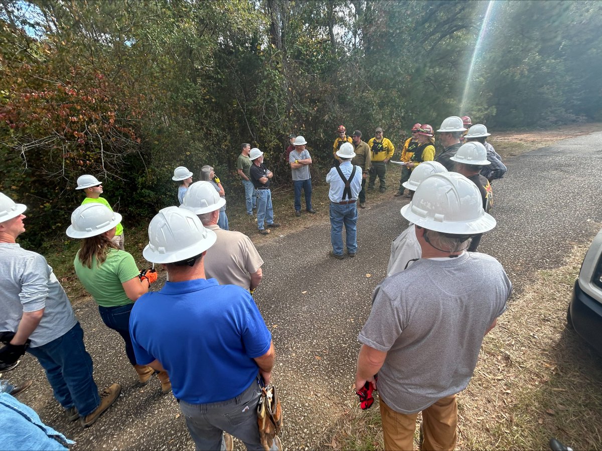 coautilities's tweet photo. Our team recently joined the South Carolina Forestry Commission’s “Learn to Burn” workshop!
With hands-on training in safe controlled burns, we’re now better equipped to manage timber and hay crop land at our wastewater treatment plants—boosting land health and sustainability. https://t.co/g1FBMmyx1h