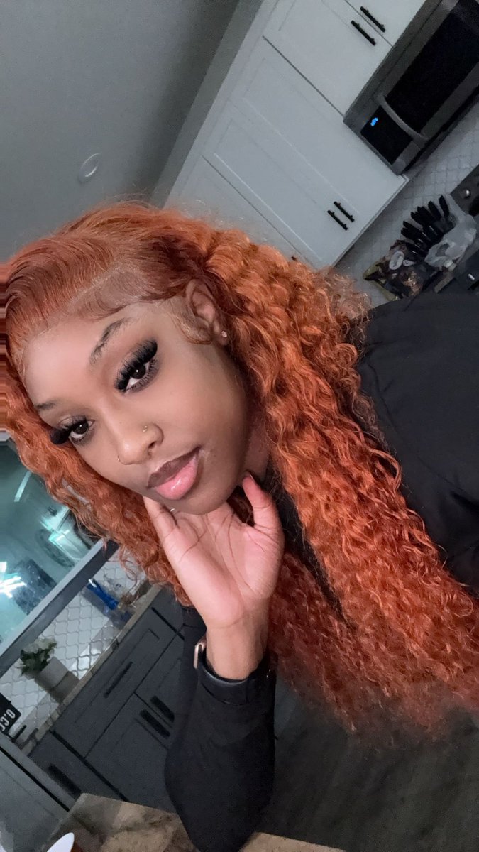 Sonjaye__'s tweet photo. Pumpkin Spice I might be a lil nice 🎃👩🏾‍🦰 https://t.co/hrGEdB4pYD