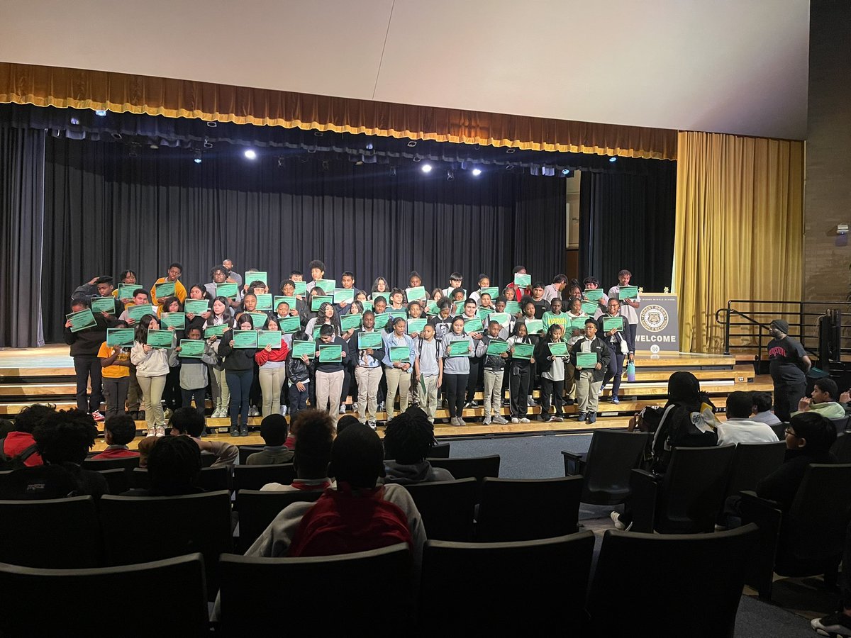 Alicia G. Lewis tweet media