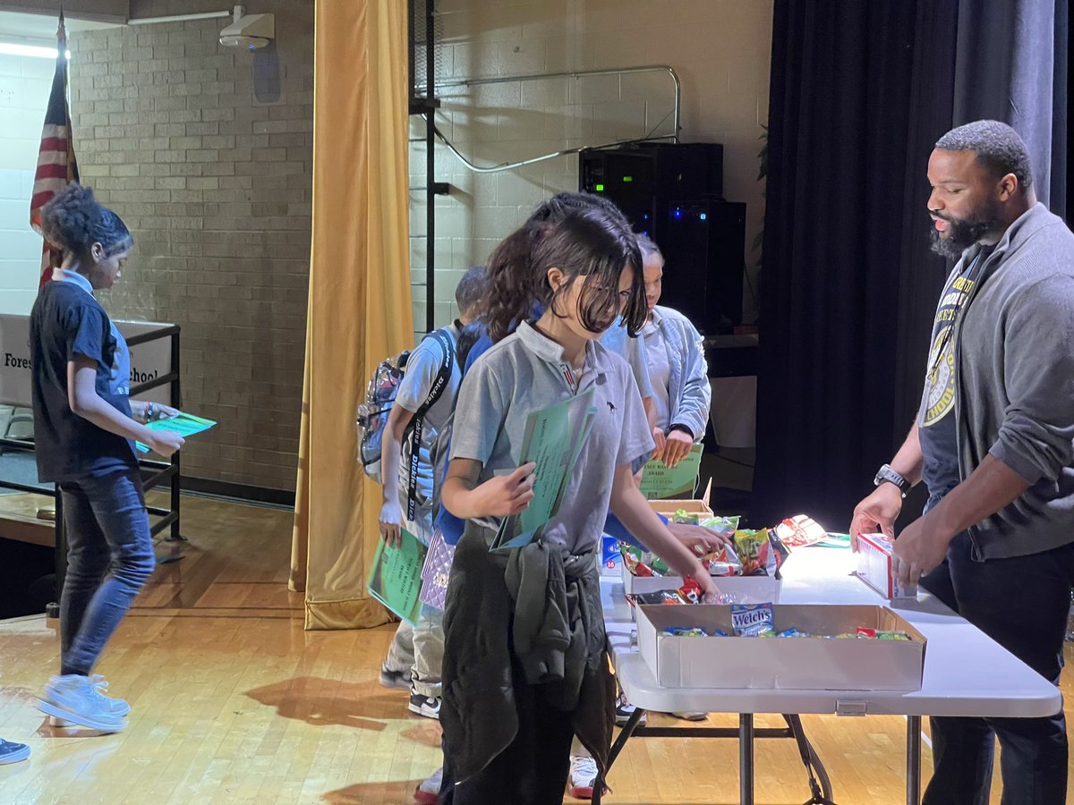 Alicia G. Lewis tweet media