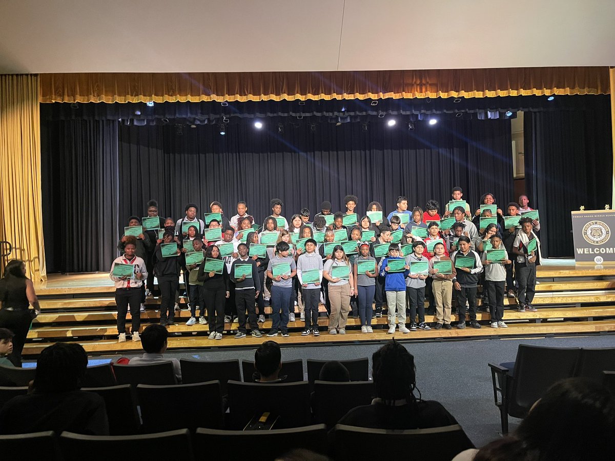 Alicia G. Lewis tweet media