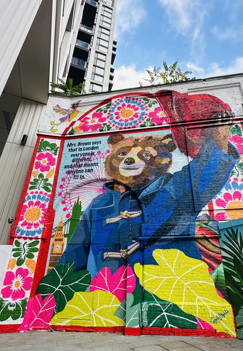 StudiocanalUK (@studiocanaluk) on Twitter photo Peruvian-born artist <a href="/gise_inkillay/">Gisella Stapleton</a> & #BenWhishaw unveil a giant mural to celebrate <a href="/paddingtonbear/">Paddington</a> becoming London’s first Welcome Ambassador, brought to life by <a href="/globalstreetart/">Global Street Art</a> in collaboration with <a href="/visitlondon/">Visit London</a>.
Find it near London’s Waterloo Station! #PaddingtonInPeru Peruvian-born artist <a href="/gise_inkillay/">Gisella Stapleton</a> & #BenWhishaw unveil a giant mural to celebrate <a href="/paddingtonbear/">Paddington</a> becoming London’s first Welcome Ambassador, brought to life by <a href="/globalstreetart/">Global Street Art</a> in collaboration with <a href="/visitlondon/">Visit London</a>.
Find it near London’s Waterloo Station! #PaddingtonInPeru