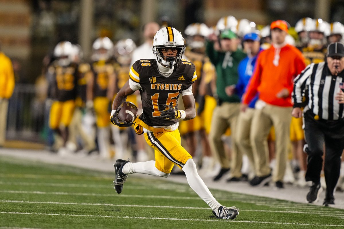 Ryan Thorburn (@by_ryanthorburn) on Twitter photo "We've got really great chemistry, and I think the future here is bright for us." QB <a href="/_kadenanderson/">Kaden Anderson #12</a> plans to lean on WR <a href="/ChrisdurrJR1/">Chris “The Reaper” Durr Jr 🥷🏽</a> during his first start for <a href="/wyo_football/">Wyoming Cowboy Football</a> at <a href="/UNMLoboFB/">New Mexico Football</a> Saturday in ABQ (2 p.m., <a href="/truTV/">truTV</a>).
📰 | tinyurl.com/ycy77fp2
#OneWyoming 🏈 #GoWyo "We've got really great chemistry, and I think the future here is bright for us." QB <a href="/_kadenanderson/">Kaden Anderson #12</a> plans to lean on WR <a href="/ChrisdurrJR1/">Chris “The Reaper” Durr Jr 🥷🏽</a> during his first start for <a href="/wyo_football/">Wyoming Cowboy Football</a> at <a href="/UNMLoboFB/">New Mexico Football</a> Saturday in ABQ (2 p.m., <a href="/truTV/">truTV</a>).
📰 | tinyurl.com/ycy77fp2
#OneWyoming 🏈 #GoWyo