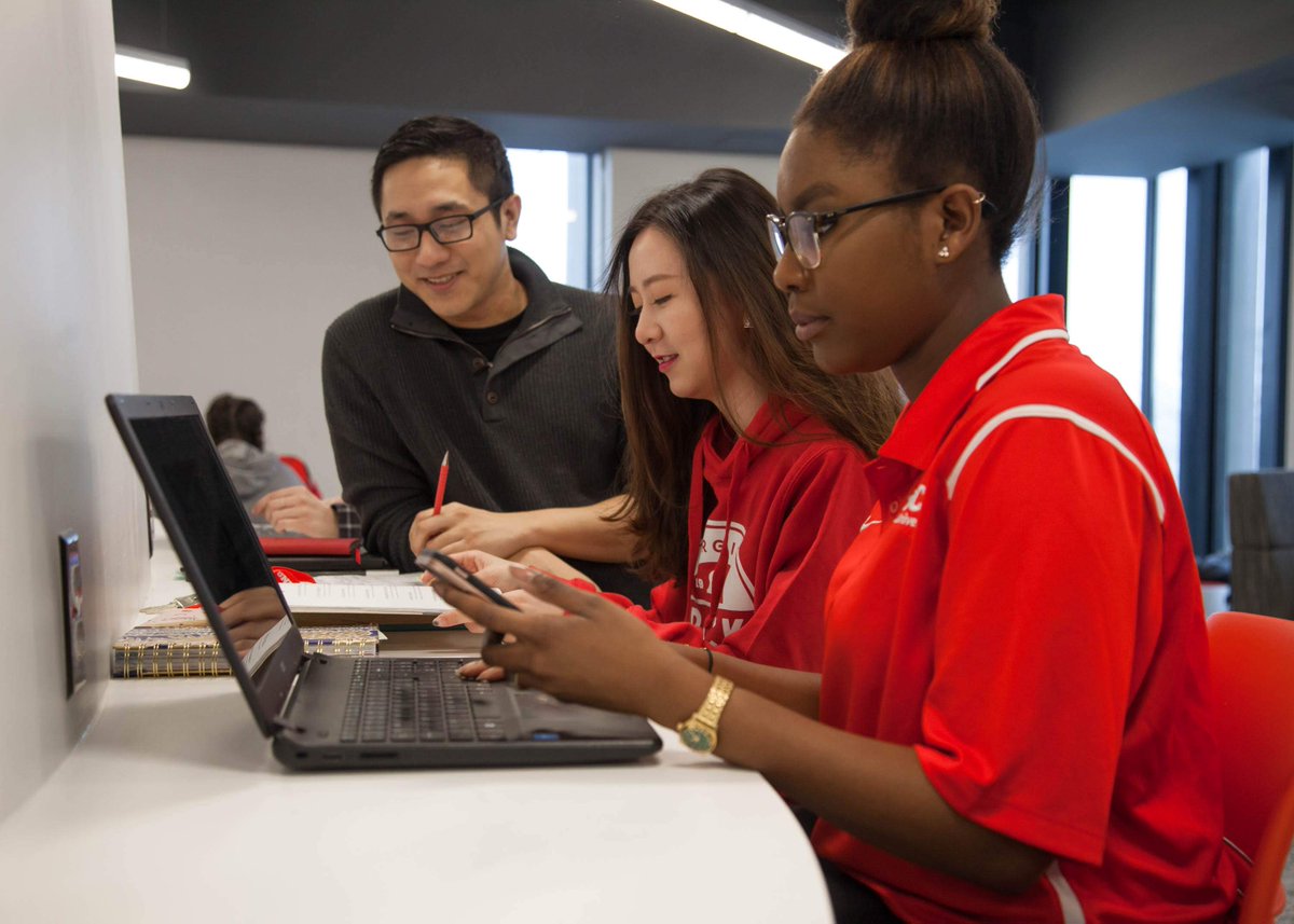 AI Day at #BrockU will feature presentations by industry experts and researchers, who will share their insights, experiences and visions for the future of artificial intelligence. Join us Nov. 7th from 9 am – 6 pm. Learn more &amp; register for #AI Day ⬇️  loom.ly/D5qoki0