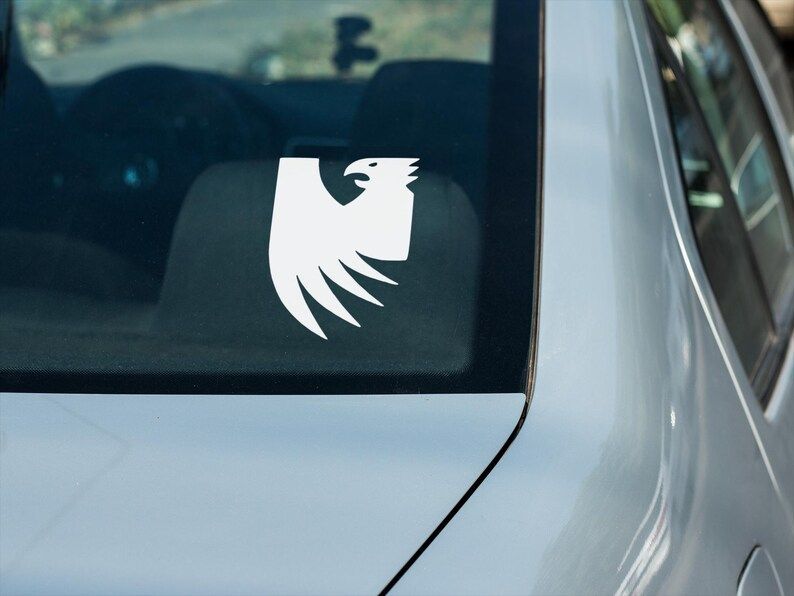 giftpocalypse's tweet photo. Dragonage Veilguard Grey Wardens Faction decal for laptop, car, window, mirror, bumper, mug, water bottle, or more!  https://t.co/6jvklSUIBY #dragonage #veilguard #gaming #etsyshop #gift #decal https://t.co/98hx7hpes9