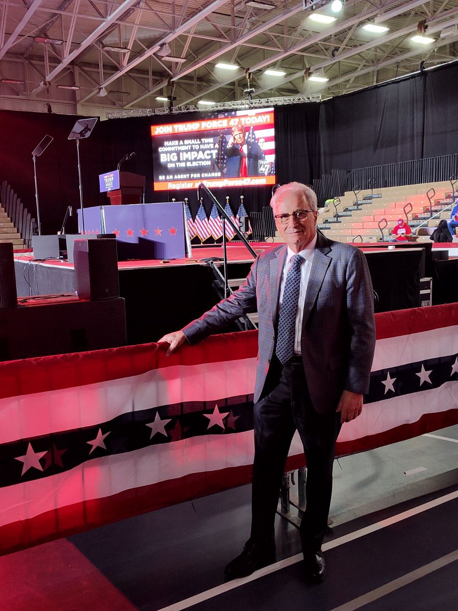 MIPOAM's tweet image. POAM are representing Michigan&apos;s largest Law Enforcement Community at the Trump Rally today in Warren, MI. #Notgarbage #POAMSTRONG