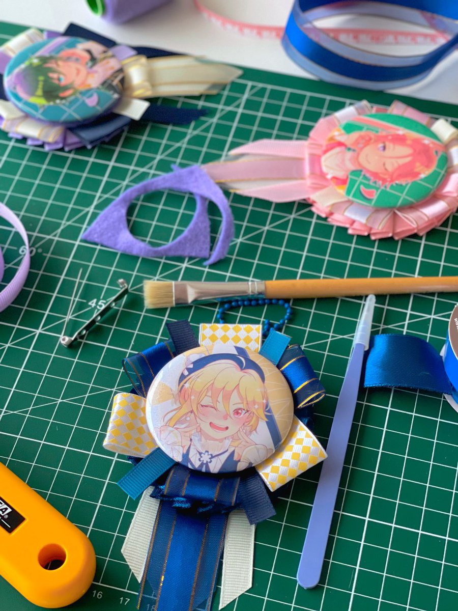cherrushi's tweet photo. DIY in progress —•🏵️
#enstars #あんスタ https://t.co/iEjpGgc9Cs