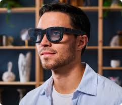 RubinHeru's tweet photo. Augmented reality is more useful to users and socially acceptable for users when compared to full VR.
VR will come along, but a lighter touch AR device is a natural progression to a full VR+AR experience that makes sense.
#MetaAR #META #VirtualReality #ProductDesign https://t.co/PZxlvGQpZ8