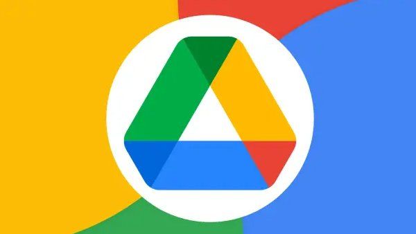 Reino_IA's tweet image. Google Drive se ha convertido en la plataforma de almacenamiento en la nube más usada, gracias a los más de 800 millones de usuarios de Google.

Así que te traigo 12 trucos desconocidos para que exprimas al máximo su potencial.