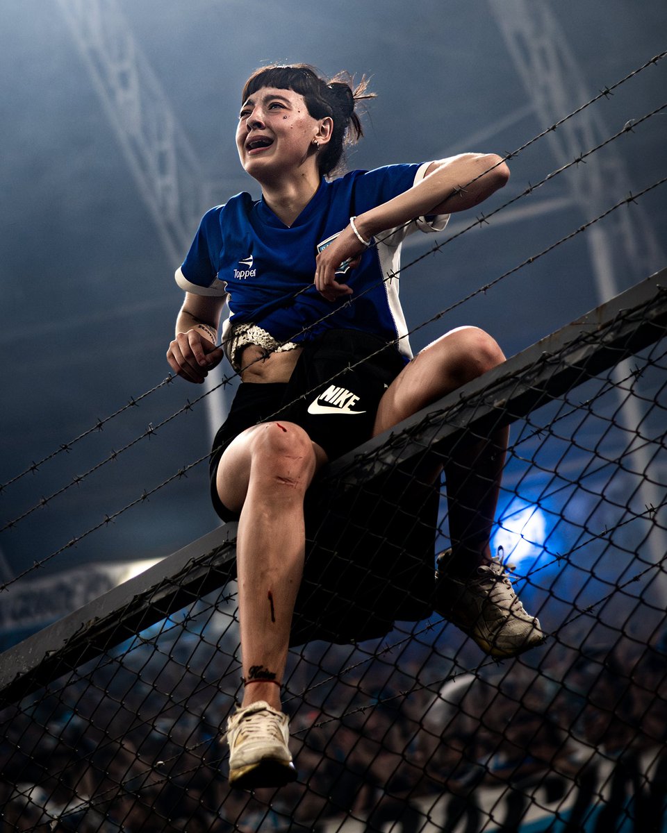 Barras_LATAM's tweet image. 🇦🇷 Está chica quizá tiene la mejor foto de su vida, anoche en el cilindro: 

📸 El crack de @yuriclfoto