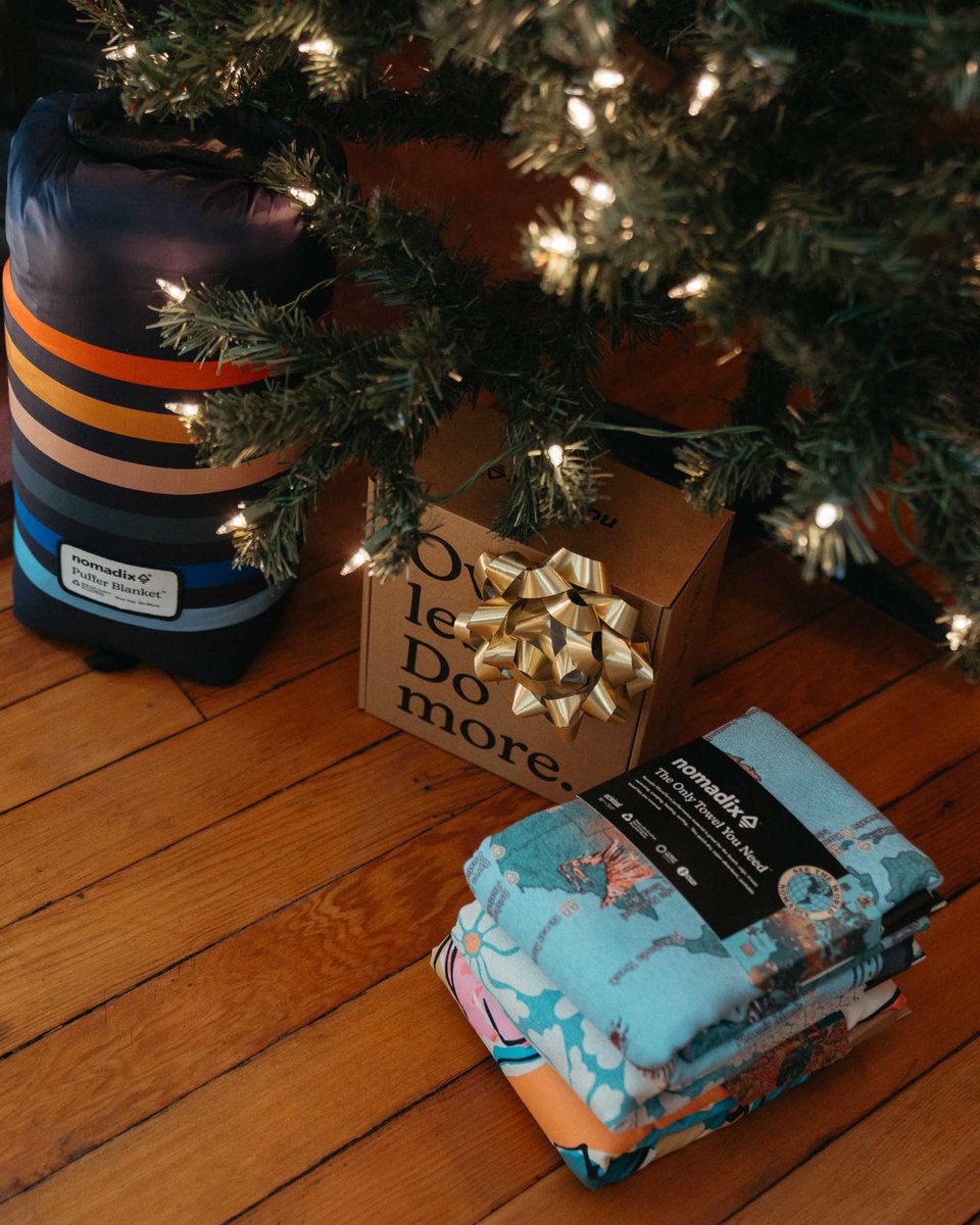 The Holiday Shop is OPEN 🎄 bit.ly/4hwu0PT

Our versatile towels &amp; blankets make thoughtful gifts for everyone. Whether it’s for a beach getaway or a cozy day at home, create unforgettable memories with high-performance gear that’s better for the planet. #holidaygifting