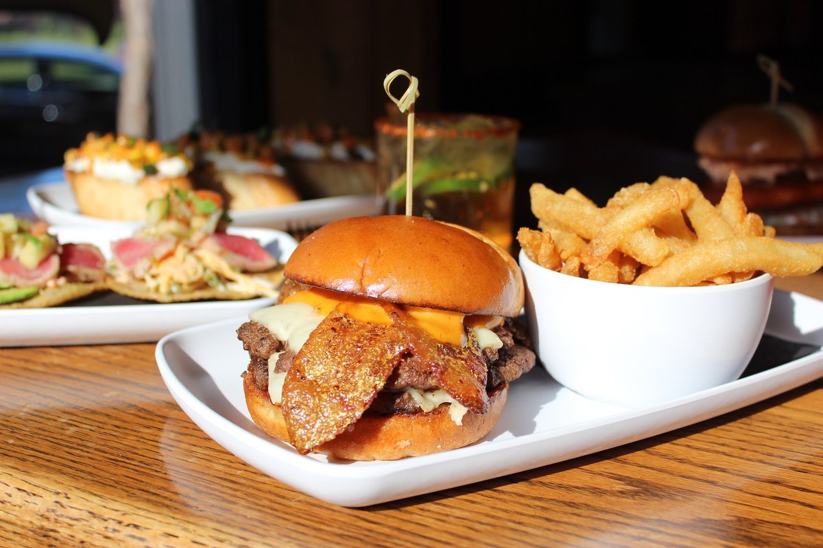 The former Llywelyn's Pub space in Soulard is now Ray's SportsHouse, a Mizzou-themed bar and restaurant with over 40 TVs. Learn more: samg.bz/Rays-SportsHou…