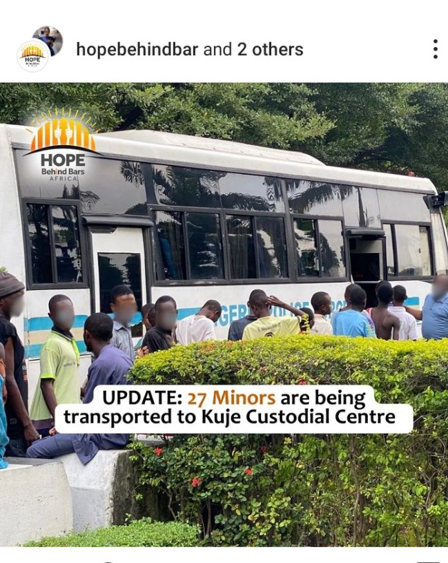 EdehFrancisca3's tweet image. 😭 I express grievance over the neglect faced by these minors for participating in the #EndSARSProtest.
The Child Rights Act mandates humane treatment for children in custody,including rights to legal representation,adequate nutrition,&amp;amp; mental health support as they await trial.