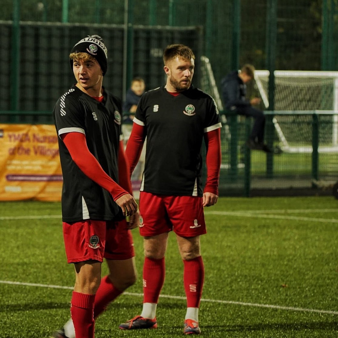 RetfordUnited's tweet photo. 𝗠𝗔𝗧𝗖𝗛𝗗𝗔𝗬 𝗣𝗛𝗢𝗧𝗢𝗦 📸

Here’s some shots from our midweek loss away at Newark.

#UTB 🖤 | 📸 Retters Ronnie https://t.co/14OP3q2whj
