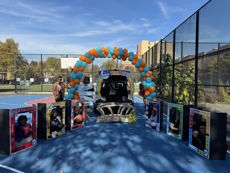 Csd7Bx's tweet photo. @psms29 @csd7bx Keeps Their Promises
Building the Bridge to Generational Success 
#FinancialLiteracy
#Athletics 
#Civic Engagement 
#Mental Wellness @nycschools @drrpadilla https://t.co/U8S3cPA1o4