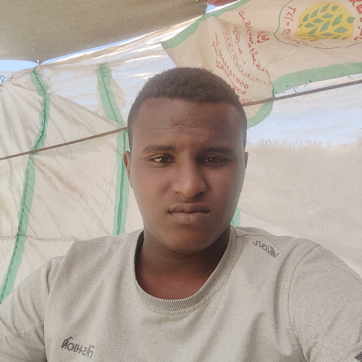 If you see this pic, comment with 🇵🇸 to spread it

We die of hunger every day 👇👇

gogetfunding.com/help-moataz-an…