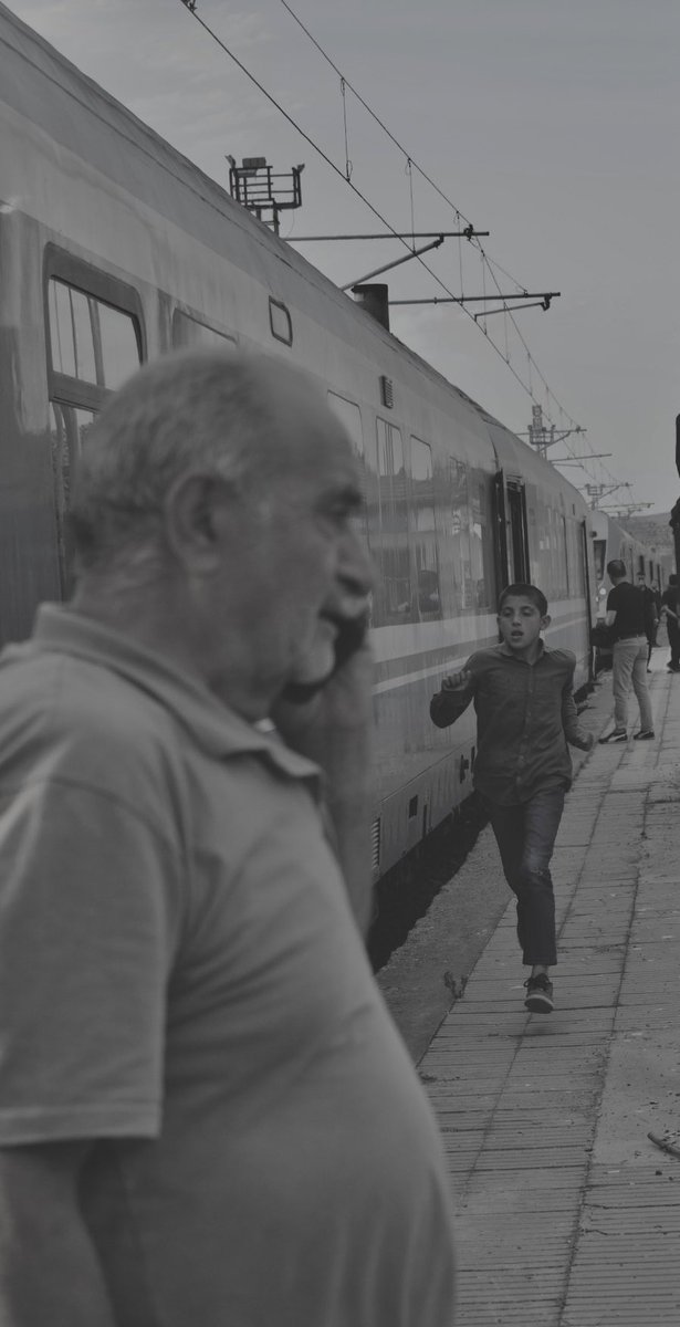 asenameler's tweet photo. ‘’insan balıklama dalmalı içine hayatın
bir kayadan zümrüt bir denize dalarcasına’’
öyle anlardan biri daha işte, yetişmişliğin ve geç kalmışlığın anısına 12.09.24 sivas https://t.co/rpkHsUtirK