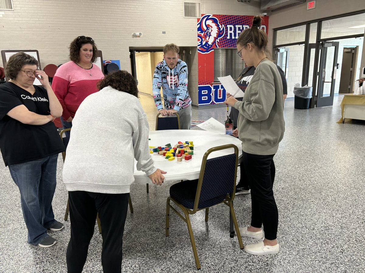 DrKellyFromKS's tweet photo. @usd109. Learning collaborative about success criteria! High impact instruction at its best. https://t.co/nlewni7mv4