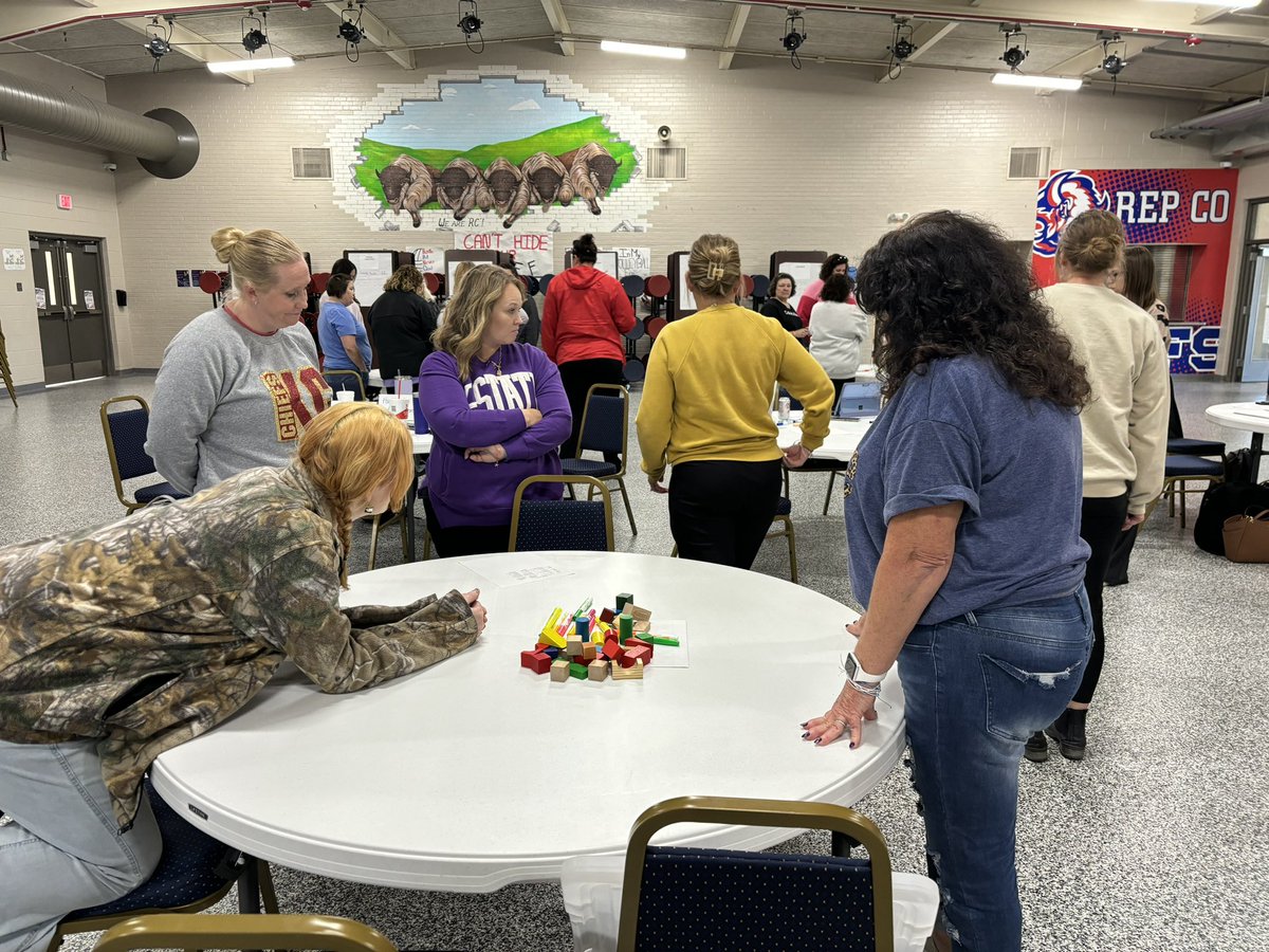 DrKellyFromKS's tweet photo. @usd109. Learning collaborative about success criteria! High impact instruction at its best. https://t.co/nlewni7mv4
