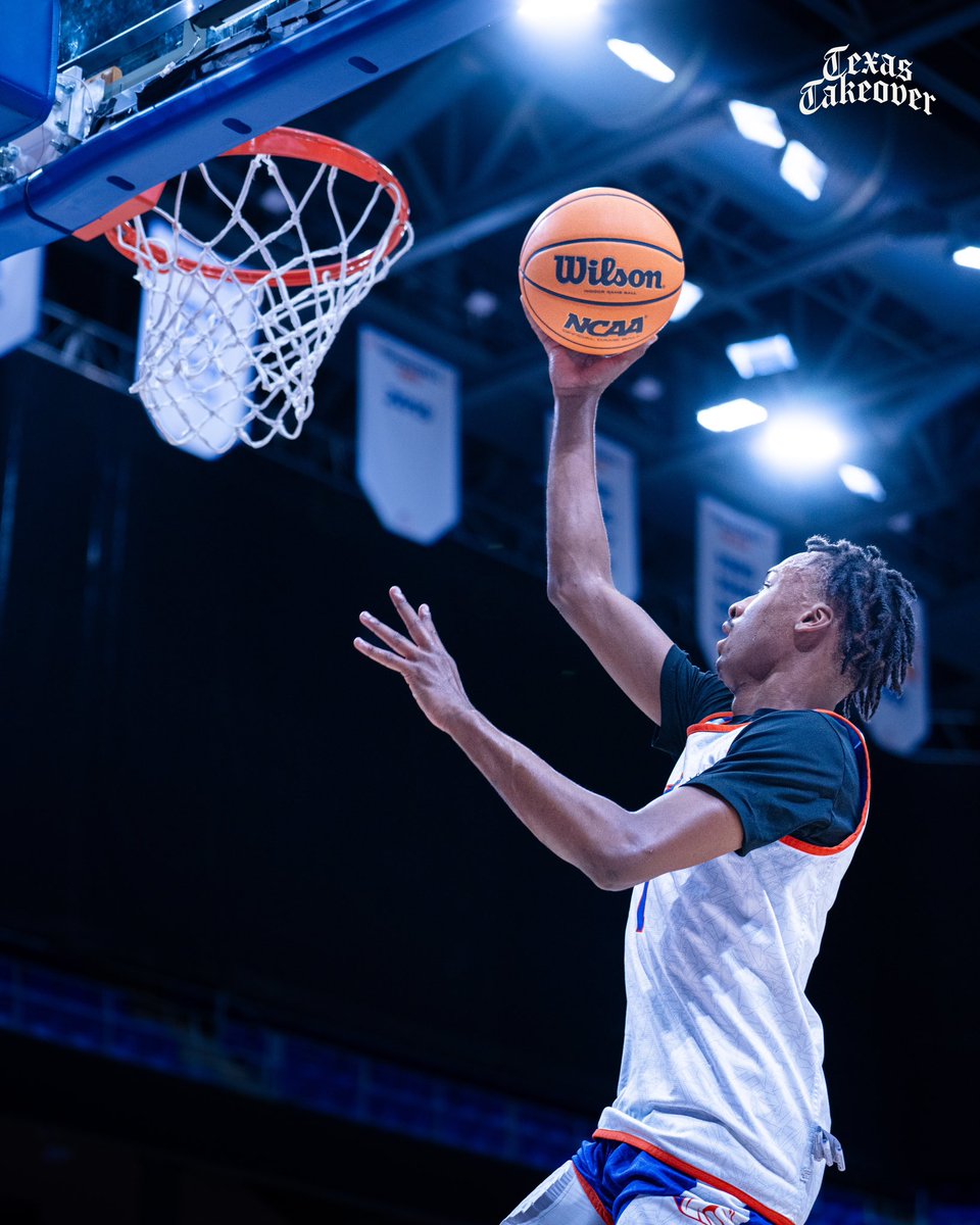 UTAMavsMBB's tweet image. Less than 72 hours away ⏳

#BuckEm 🐎 | #EmptyTheTank 🪫