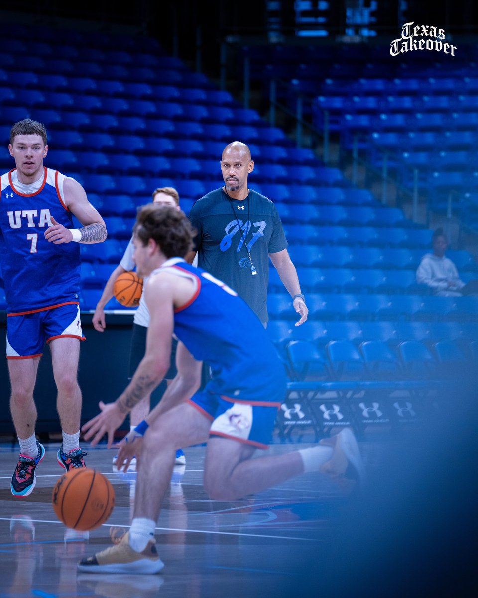 UTAMavsMBB's tweet image. Less than 72 hours away ⏳

#BuckEm 🐎 | #EmptyTheTank 🪫