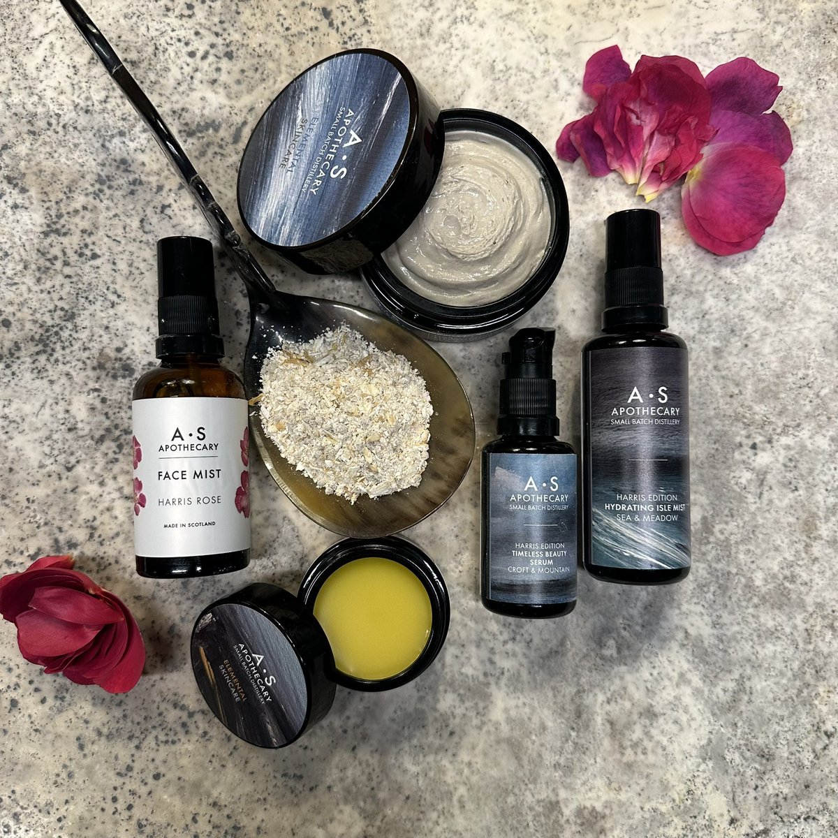 What you need to be doing for your skin right now - seasonal fixes and what to avoid. On the blog now. asapoth.com/blogs/news/how…