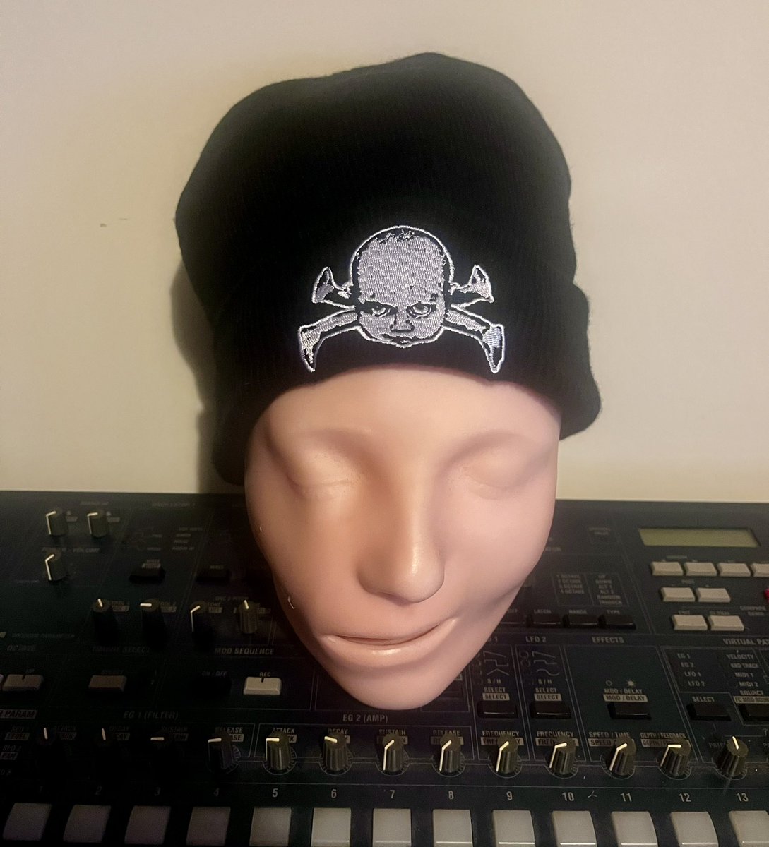 New beanie hats are up, with free badge and sticker. 
Or pick one up at our gig next week at <a href="/BedfordEsquires/">Bedford Esquires</a> with <a href="/theealcoholics/">Theealcoholics</a> 

evil-blizzard.bandcamp.com/merch/blizzard…