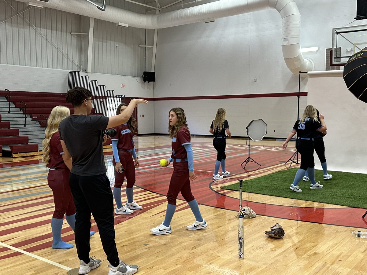 Coach Lopez tweet media