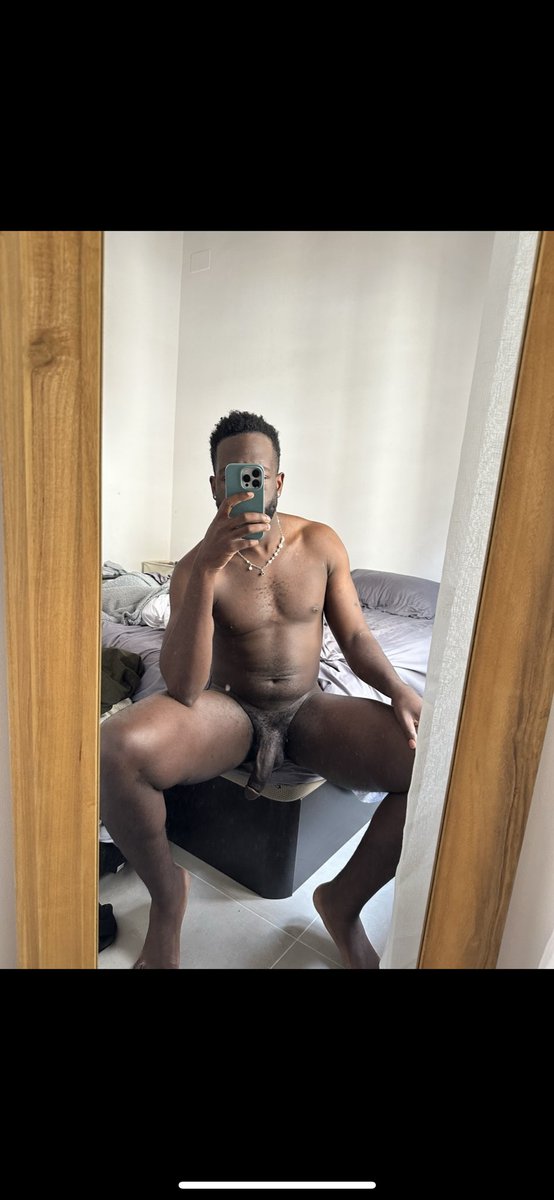 Daniel (DJ) (LDN 28 Feb-30 Mar) tweet media