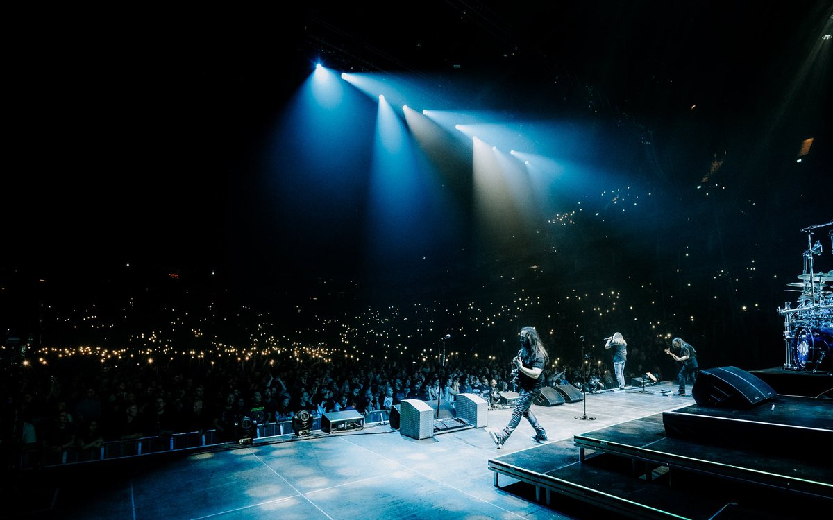 ChanceLaBrie's tweet photo. How lucky am I to be traveling and watching my father perform sold-out shows on Dream Theater’s 40th Anniversary Tour. I’m beyond grateful and so proud of these guys. And of course, Mike Portnoy is back and better than ever 😎 
Here’s to Dream Theater 🍻 https://t.co/IYxrGZMBvI